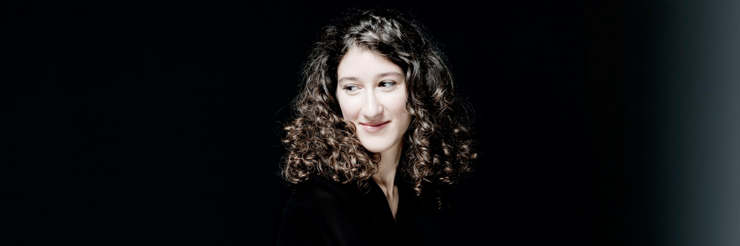 Read more about the article Interview: Nathalia Milstein, Pianist