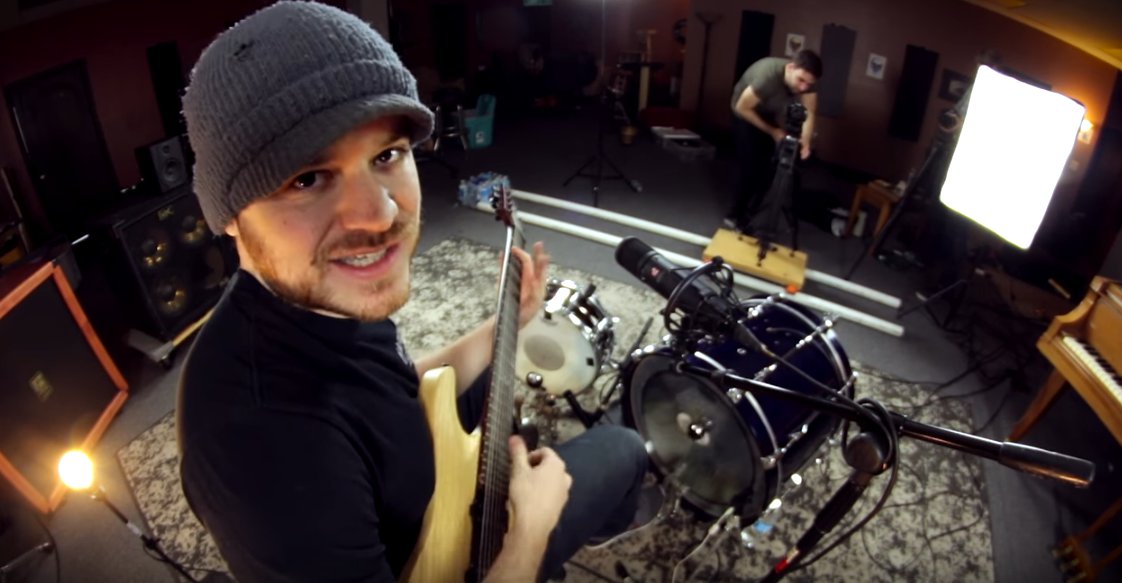 Read more about the article Musician Rob Scallon Shares Everything He Knows About Playing Slap Guitar